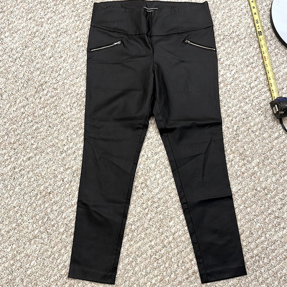 Le Chateau size 14 plus sizetailored pants with front pockets